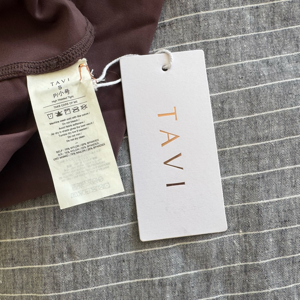 NWT Tavi High Waisted Tight - Quartz - Picture 8 of 8